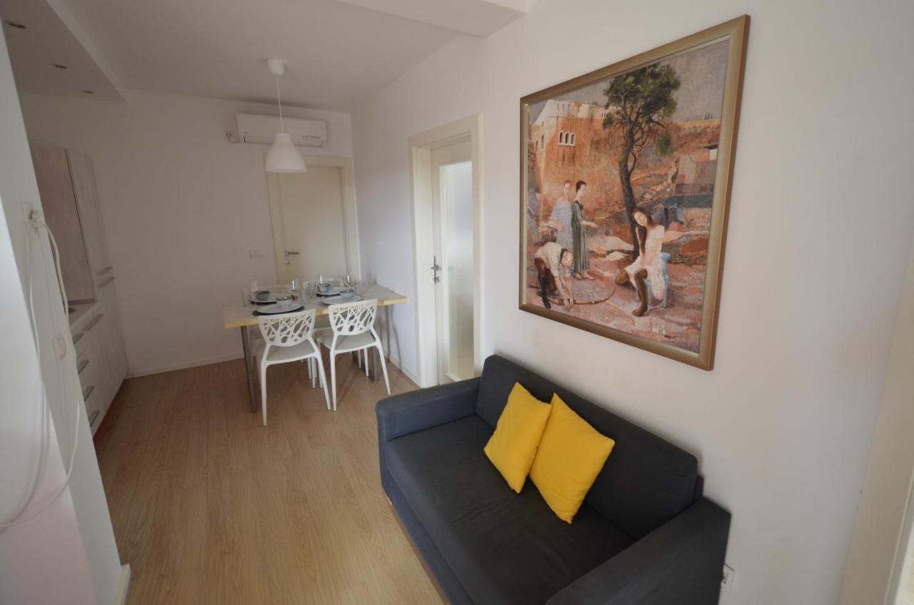 Apartments Karmen Maria Novigrad  Exterior photo