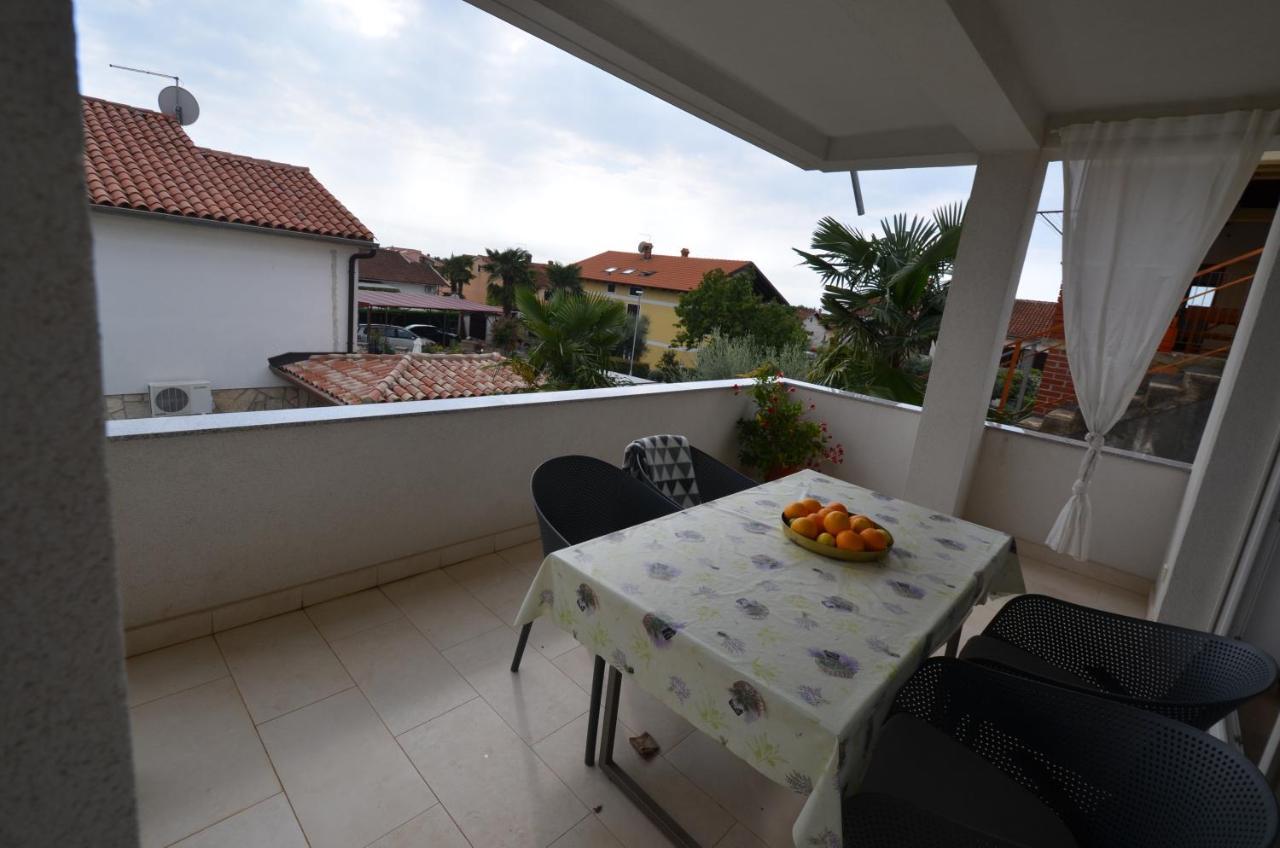 Apartments Karmen Maria Novigrad  Exterior photo